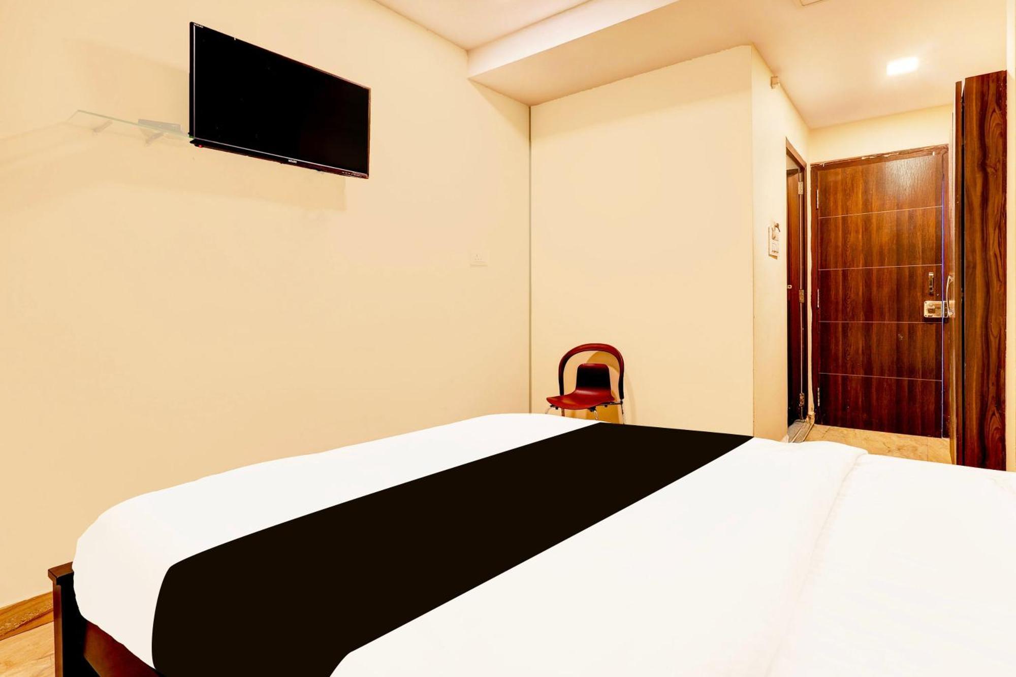 Super Hotel O Mahanadu Formerly Akshaya Bheemas Vijayawāda Exterior foto